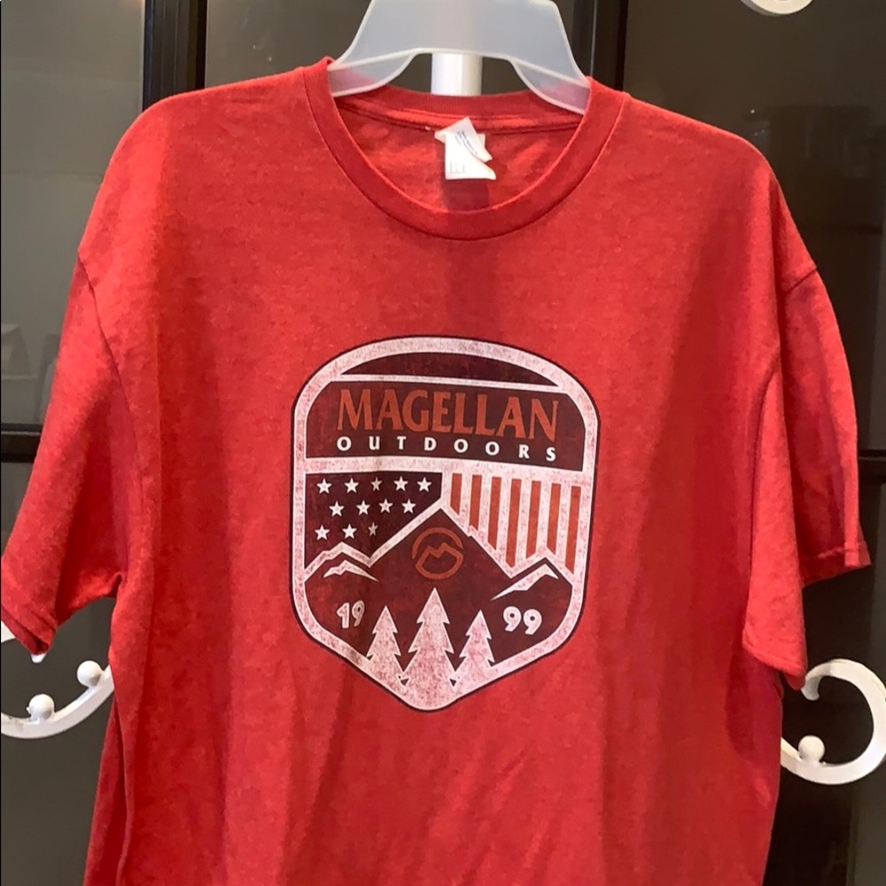 Magellan Graphic Tee